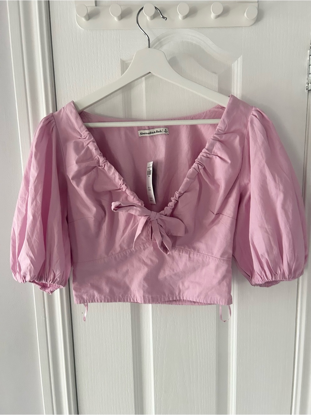 NWT Abercrombie & Fitch Light Pink Puff-Sleeve Tie-Front Top